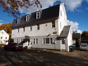 Building Photo - 2 Pleasant St