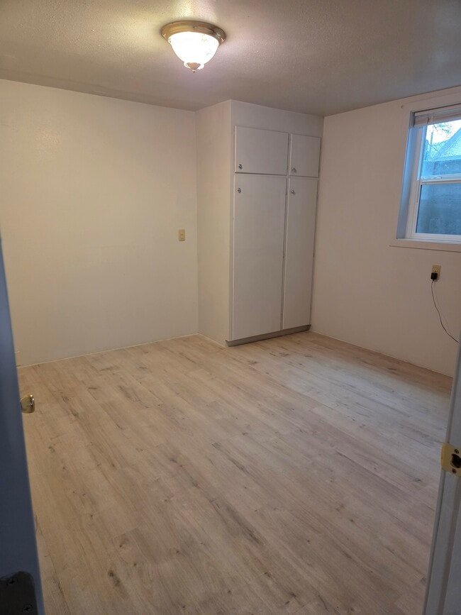 Bedroom - 306 1st Ave