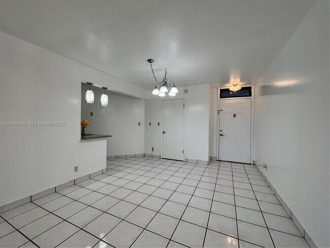 Foto del edificio - 215 Lake Pointe Dr