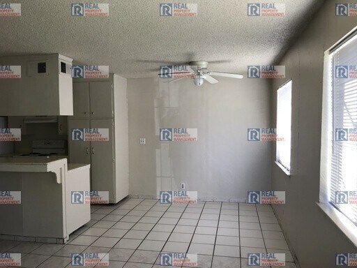 Building Photo - Nice Clean Stockton 2 Bedroom 1 Bathroom C...