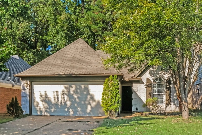 Building Photo - 1417 Marhill Cove