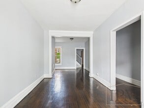 Building Photo - 603 W Market St