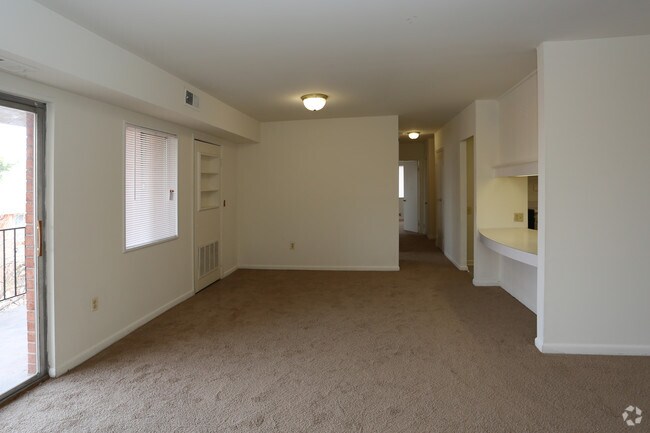 Foto del edificio - Edgewood Apartments