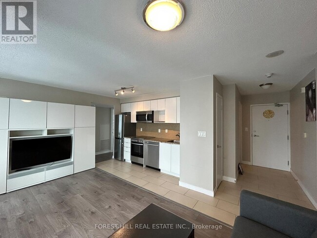Building Photo - 4301-15-2915 Fort York Blvd