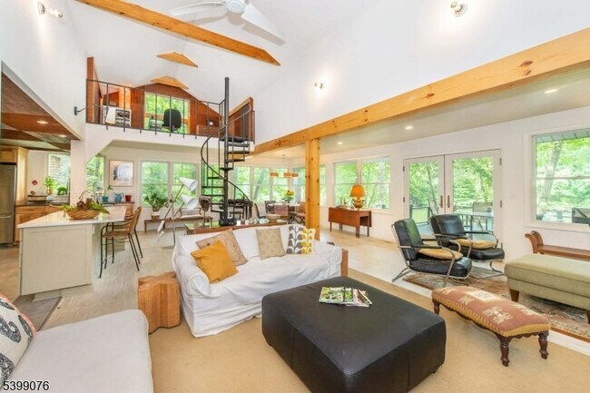 Foto del edificio - 37 N Rd