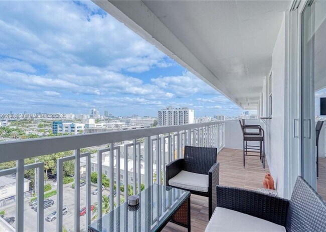Building Photo - 401 Ocean Dr