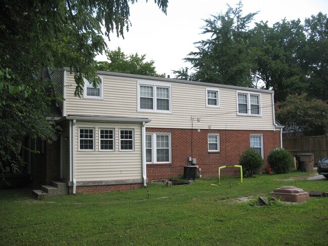 Foto del edificio - 4111 Aberdeen Rd