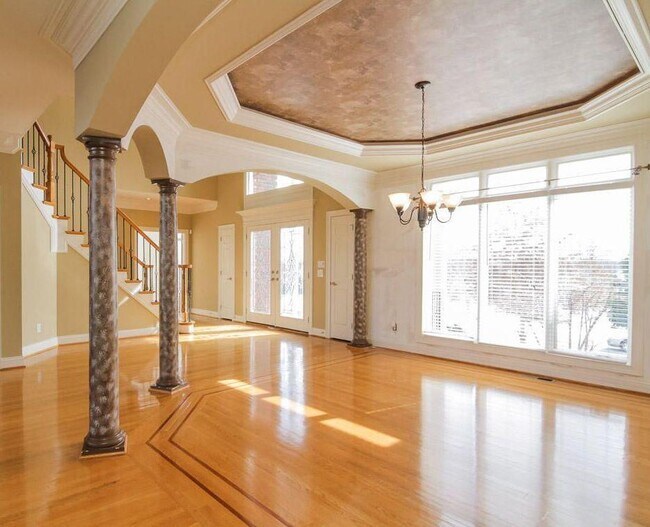 Foto del edificio - 18505 Locust Creek Pl