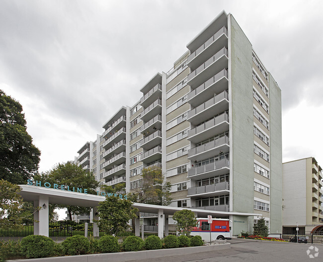 Primary Photo - Shoreline Towers - I & II