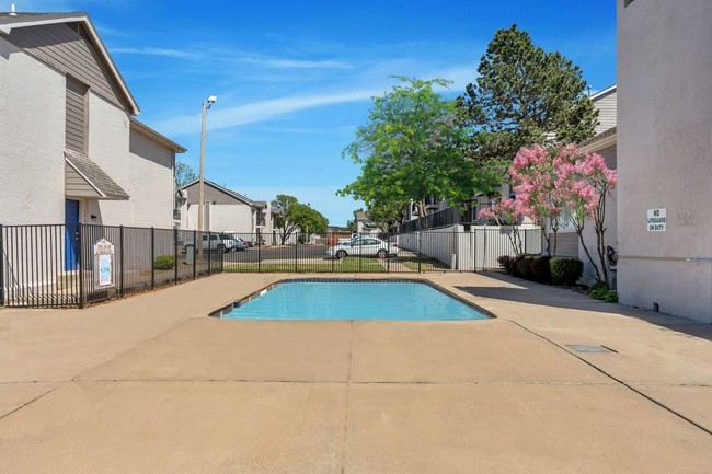 Apartments By Lake Hefner