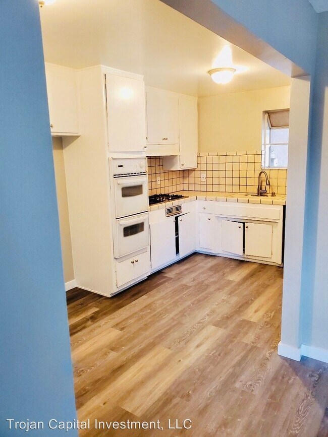 Building Photo - 4 br, 3 bath House - 9636 MINES AVENUE