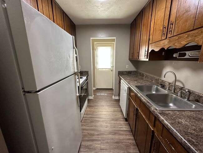 Building Photo - RUBI- 1415 WB