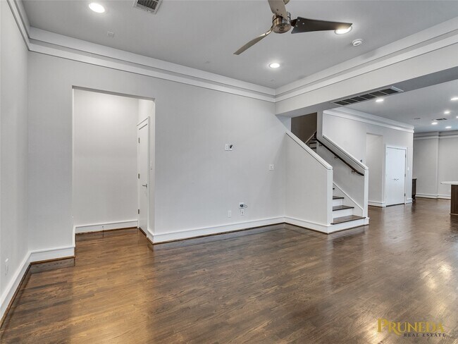 Foto del edificio - 6108 Potomac Enclave Dr