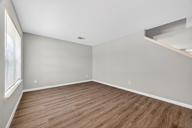 Building Photo - 15826 Kings Cypress Ln