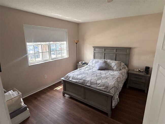 Foto del edificio - 11631 SW 2nd St