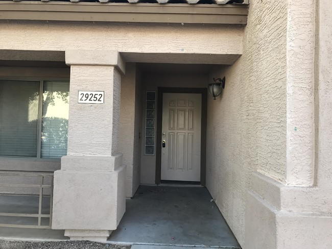 Building Photo - 29252 N Rosewood Dr