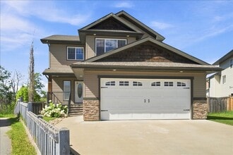 Building Photo - 9335 Lakeshore Ct