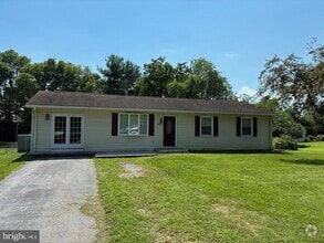 Building Photo - 13910 Countryside Dr