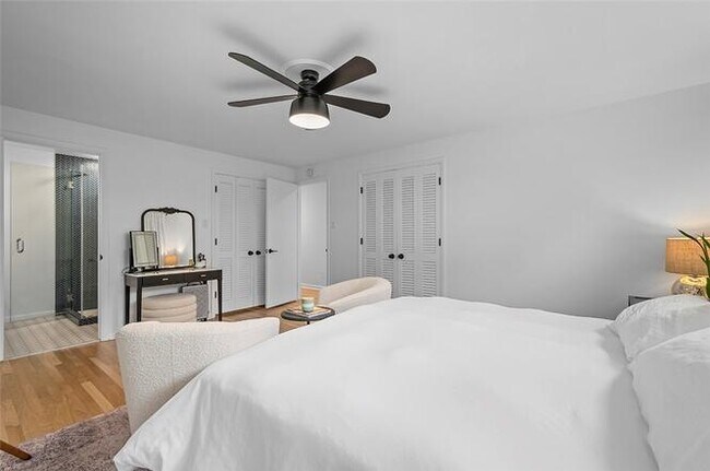 Foto del edificio - 1140 Folkstone Dr