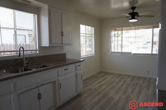 Building Photo - 1603 Haldon St