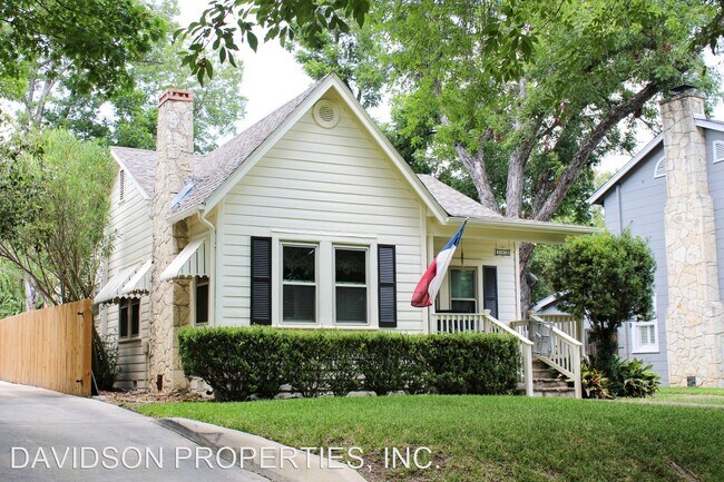 Foto del edificio - 4 br, 2 bath House - 349 Wildrose Ave