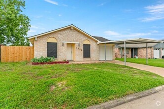 Building Photo - 1326 Kappa St
