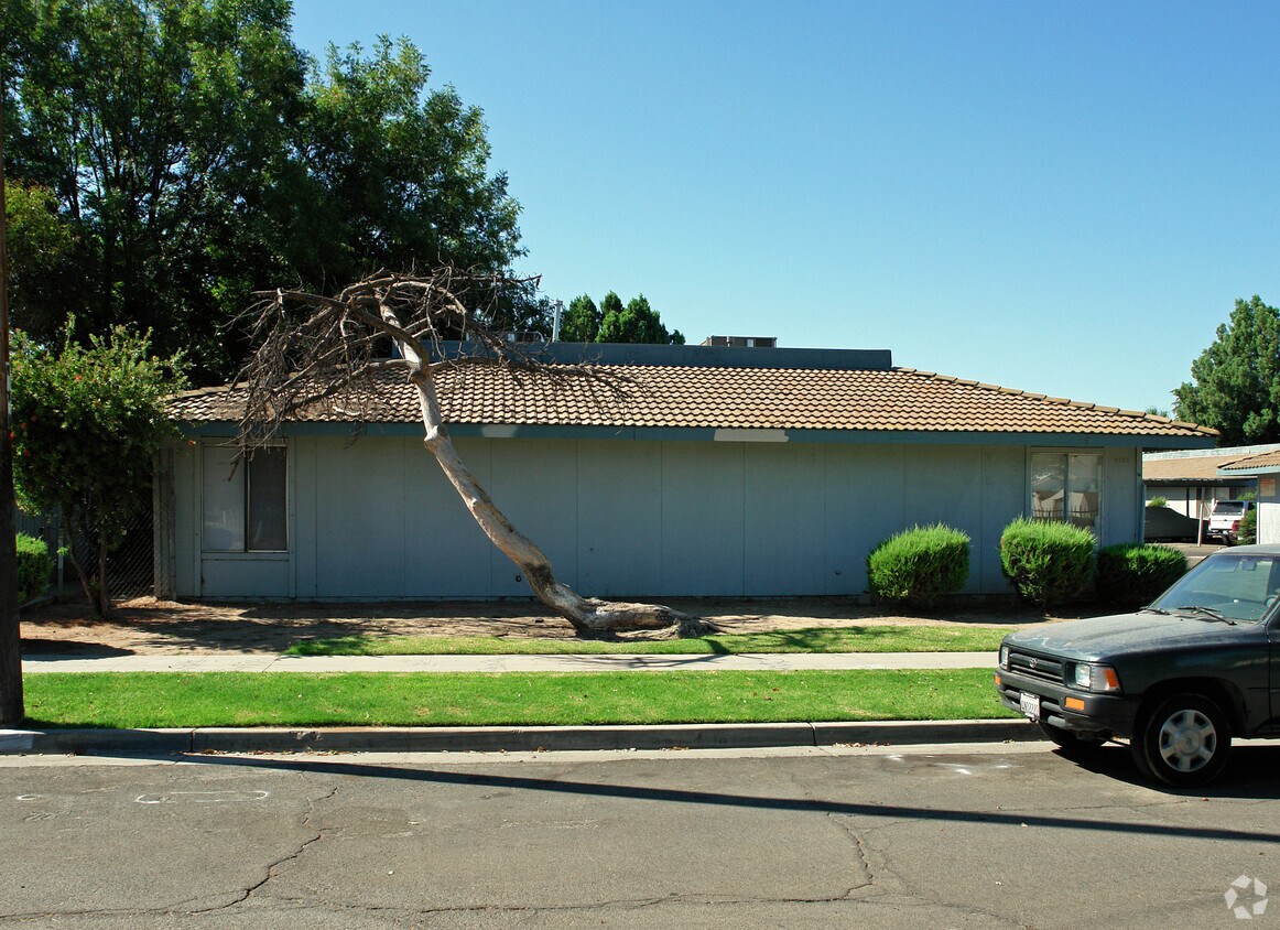 Building Photo - 315 S Garden Ave