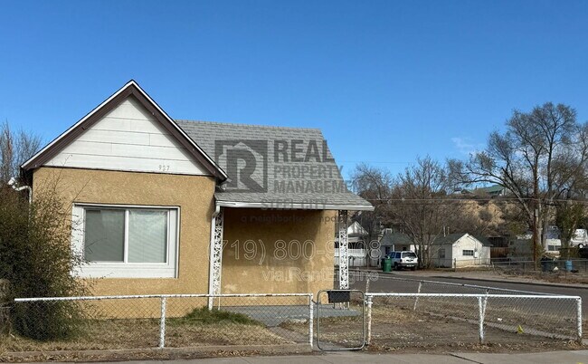 Building Photo - 927 E 1st St
