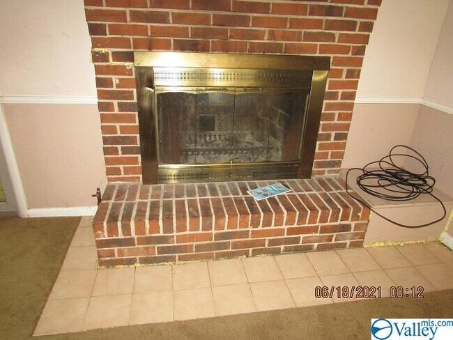 Foto del edificio - 11410 Woodcrest Dr SE