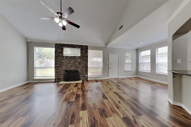 Foto del edificio - 2331 Trotter Dr