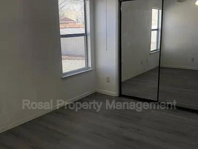 Foto del edificio - 6124 Woodhollow Pl NW