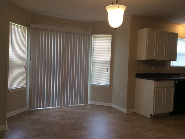 Building Photo - 12353 Deerview Drive