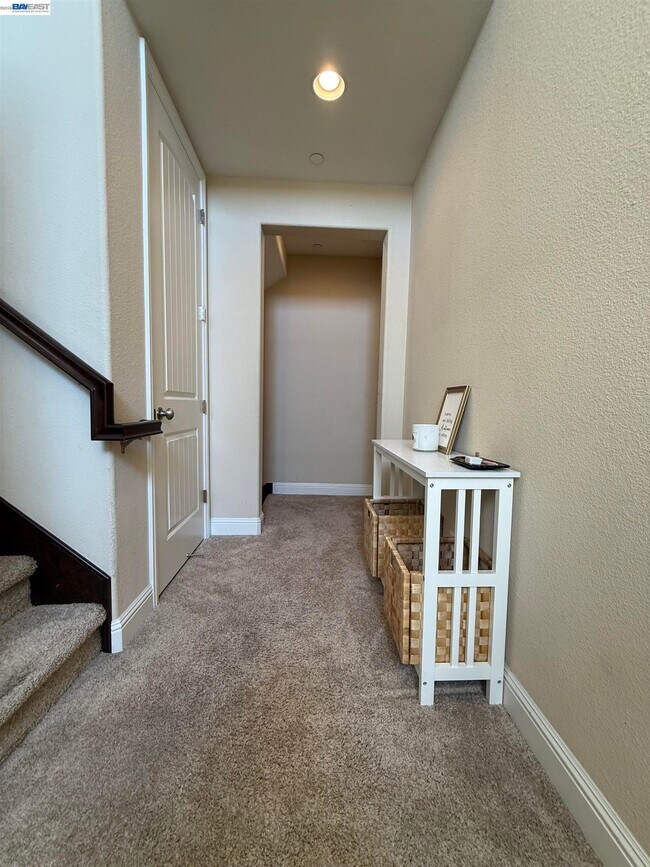 Foto del edificio - 6492 Bayview Dr