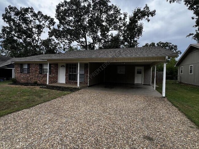 Building Photo - 21 Valerie Ct