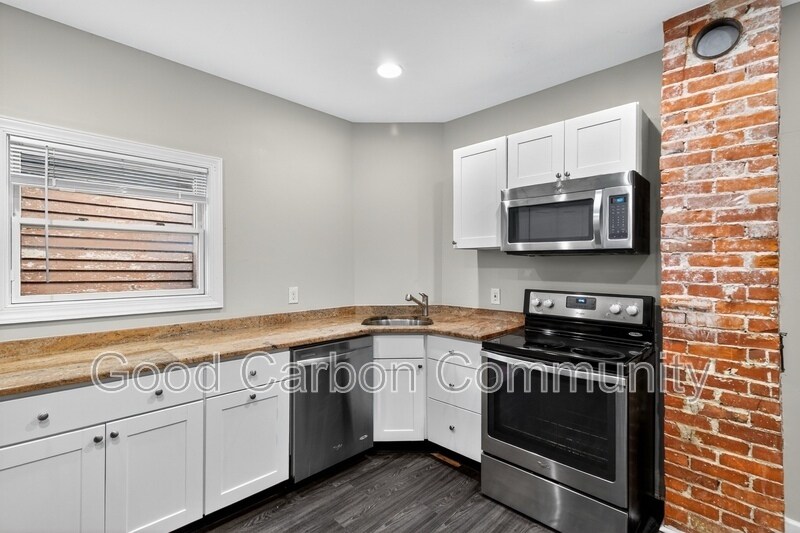 Foto principal - 620 Auburn Ave