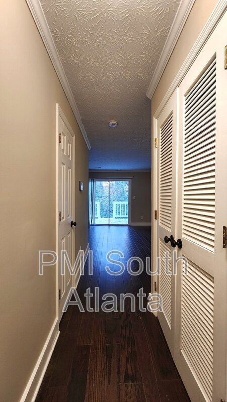 Foto del edificio - 3504 Lee Ct