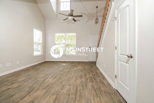 Foto del edificio - 3 Bedroom Pet-Friendly Home in GREENSBORO,...