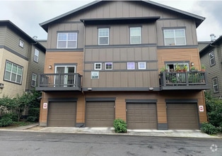 Building Photo - 1130 SW 170th Ave