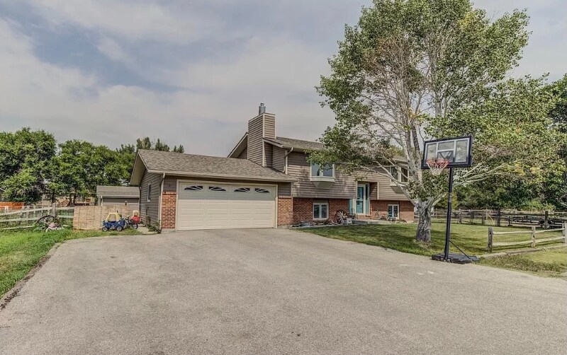 2167 N Grass Creek Rd, Casper, WY 82604 House for Rent in Casper, WY