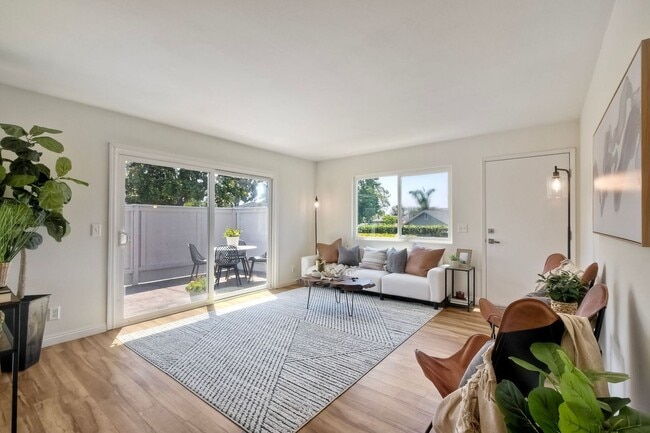 Foto del edificio - Encinitas 3 Bedroom/2 Bath Condo!