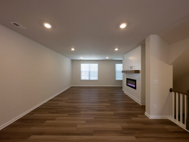 Foto del edificio - 15013 Camus Ct
