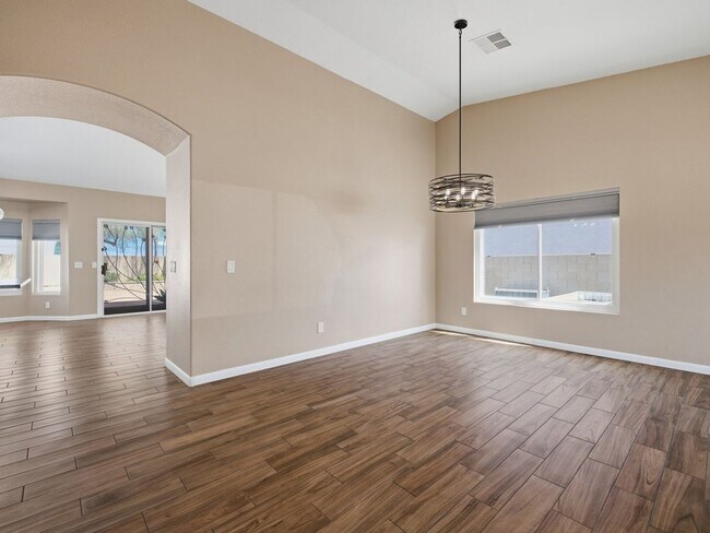 Foto del edificio - 8647 E Bullrider Pl