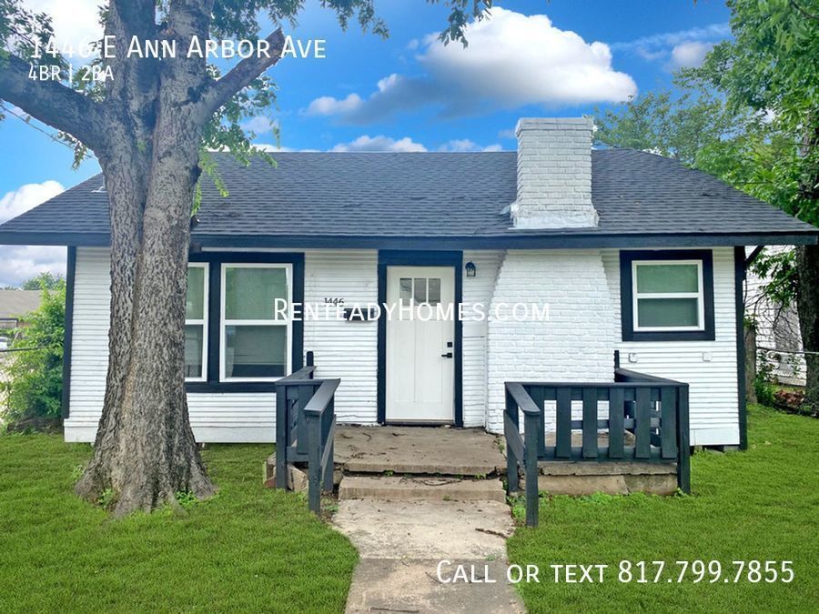 Primary Photo - 1446 E Ann Arbor Ave