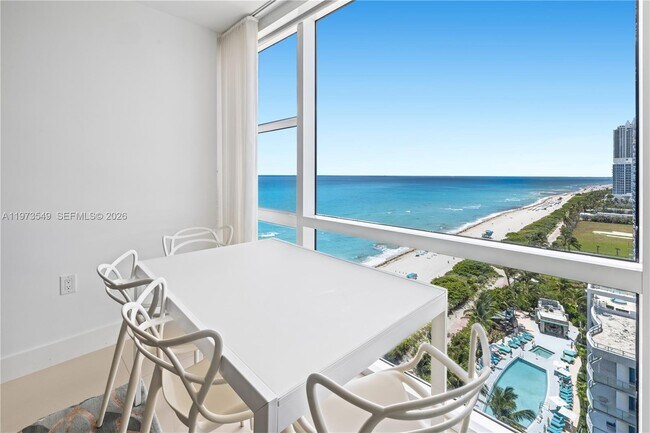 Foto del edificio - 6801 Collins Ave