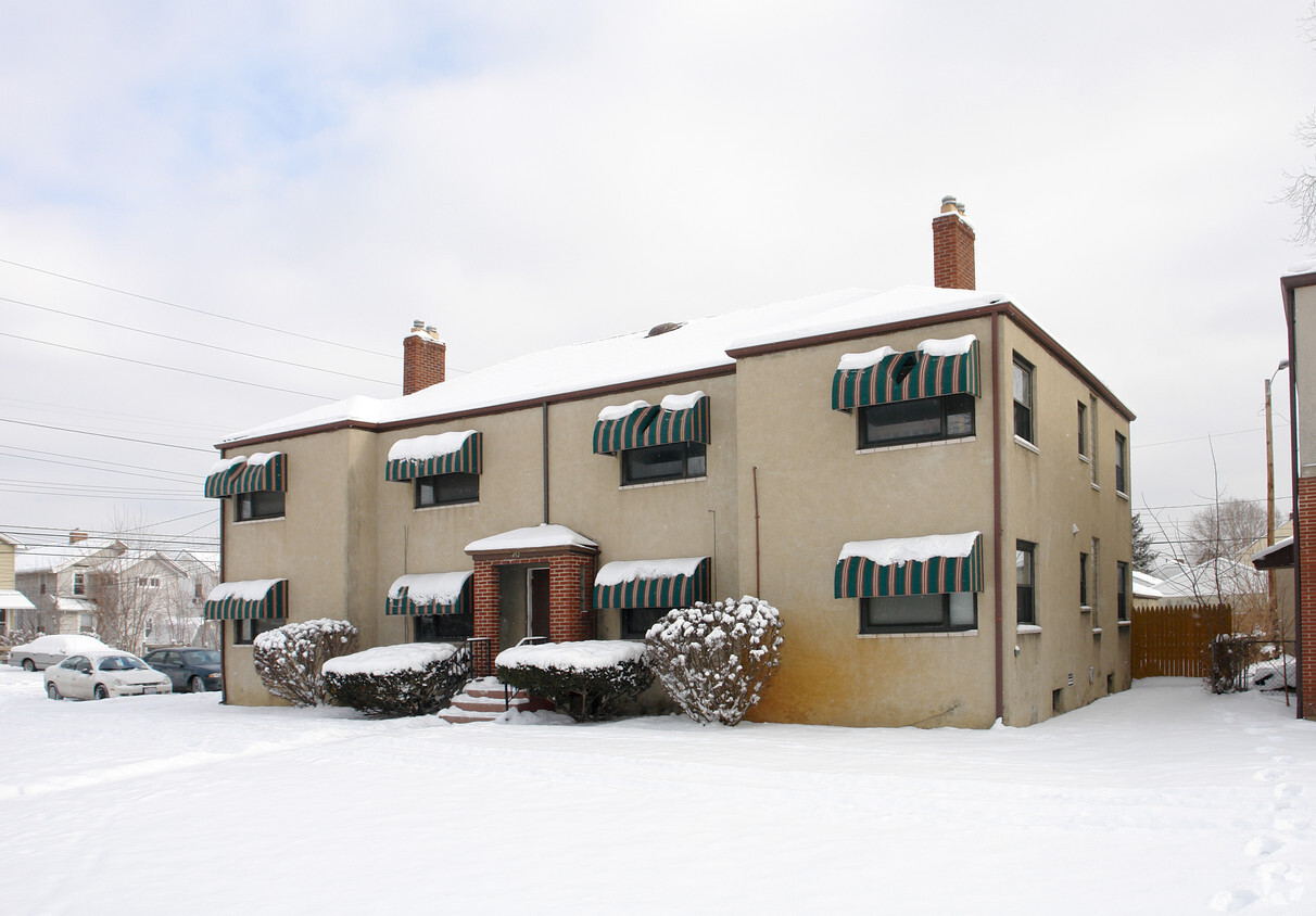 Primary Photo - 452 Wrexham Ave