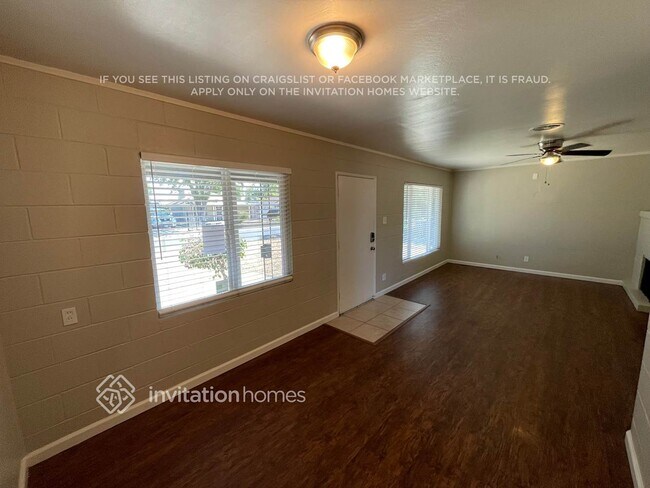 Foto del edificio - 3354 Horseshoe Dr