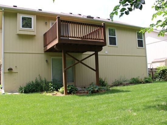 Building Photo - Northland 3 Bd/2Bth Home.  Available 8/1/25!