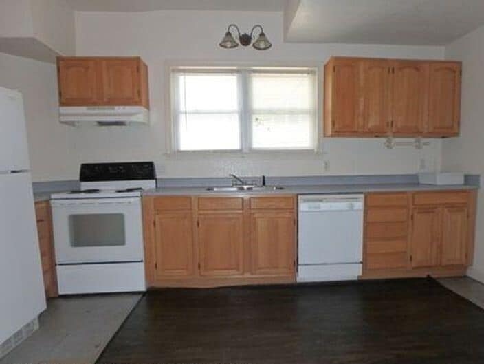 Building Photo - 1413 Wilson Ave