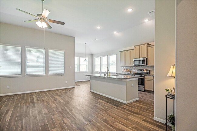 Foto del edificio - 1866 Kenley Wy