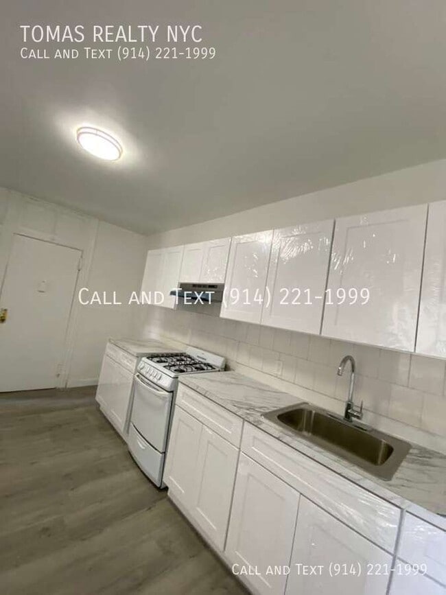 Foto del edificio - 176 Oak St